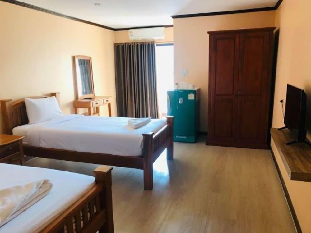 Bp Grand Hotel Chiang Mai Exterior photo